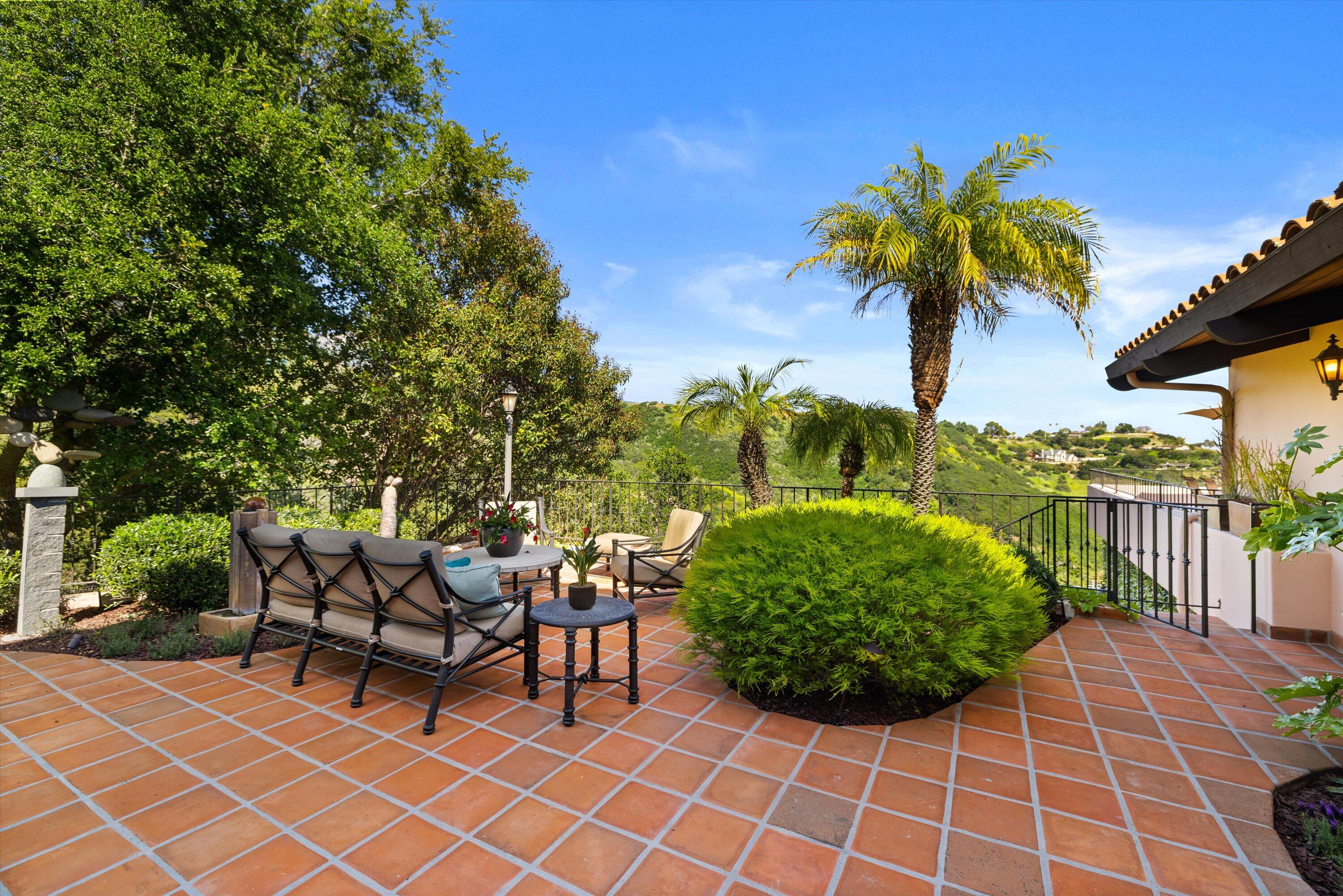 1260 Northridge Road Santa Barbara, CA 93105 - Photo 32 of 46 Back Patio