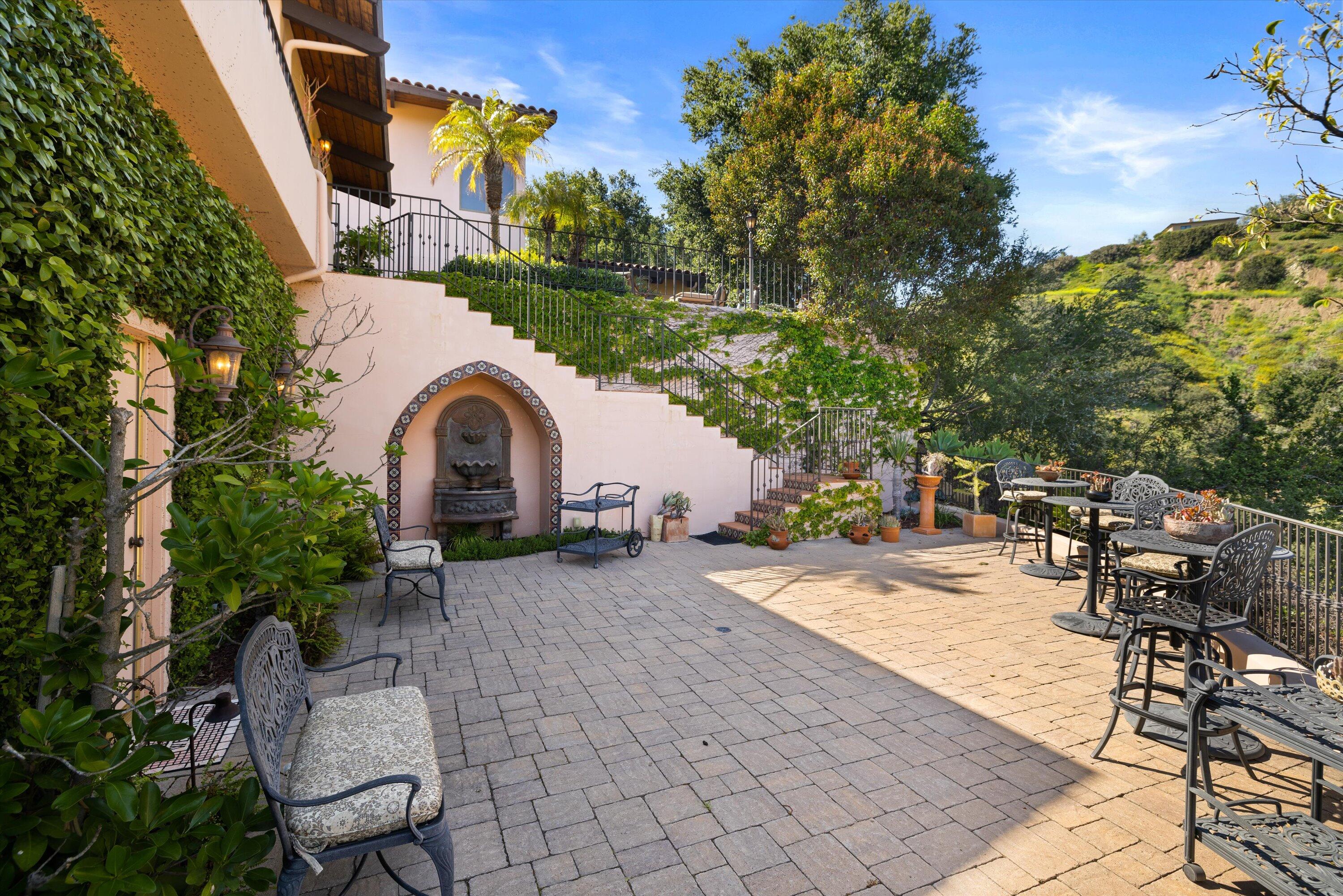 1260 Northridge Road Santa Barbara, CA 93105 - Photo 34 of 46 Lower Terrace