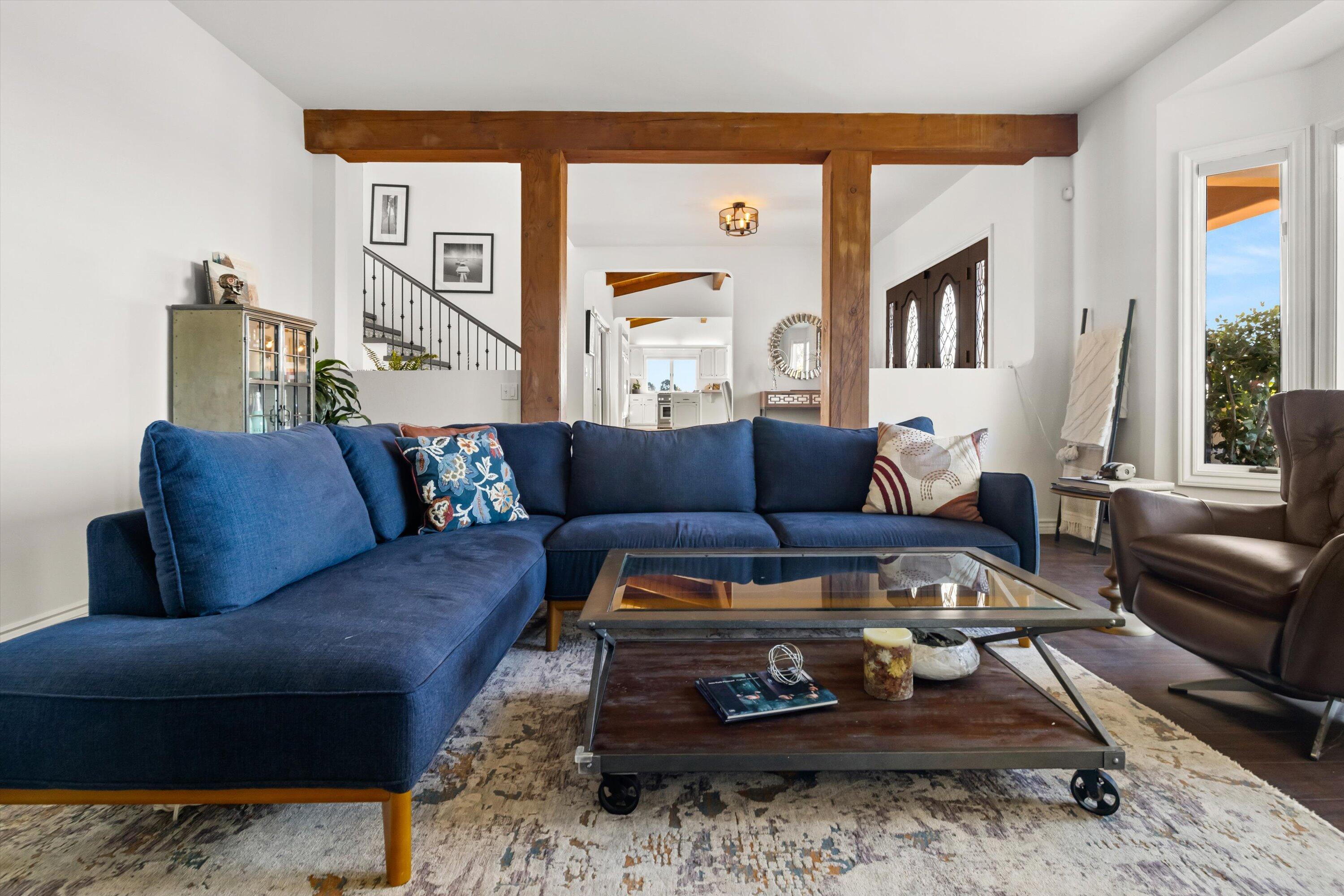 1260 Northridge Road Santa Barbara, CA 93105 - Photo 6 of 46 Living Room3_1260 Northridge