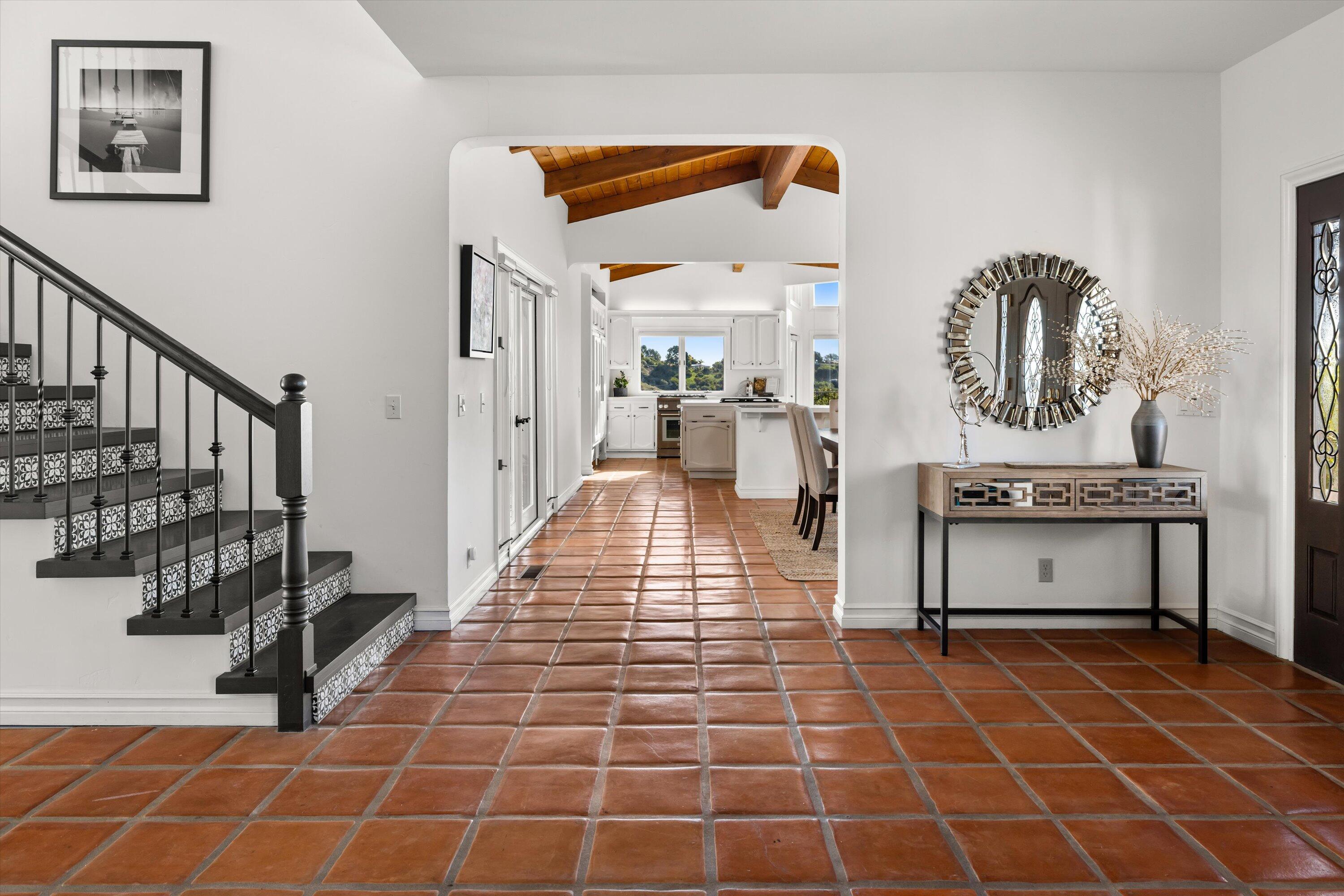 1260 Northridge Road Santa Barbara, CA 93105 - Photo 7 of 46 Foyer_1260 Northridge