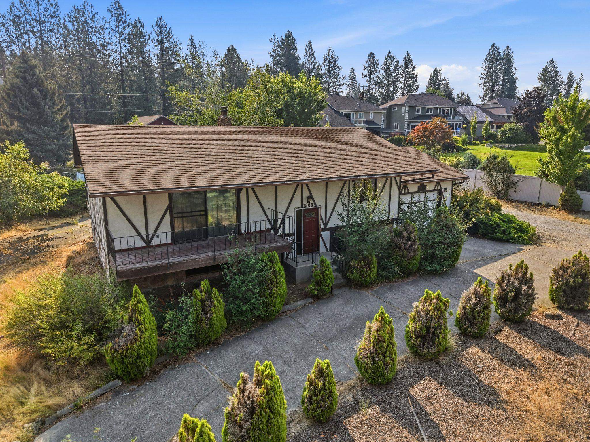 1809 South Carnahan Road Spokane, WA 99212 - Photo 1 of 50 Gallery Image 1