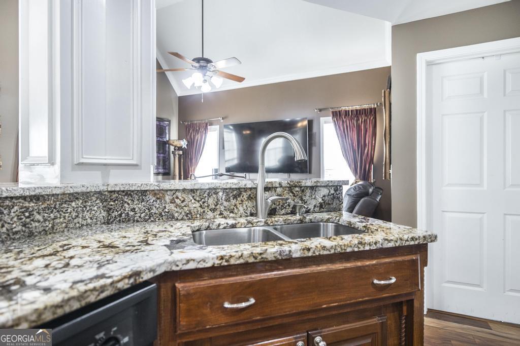 161 Rowland Circle Byron, GA 31008 - Photo 18 of 45