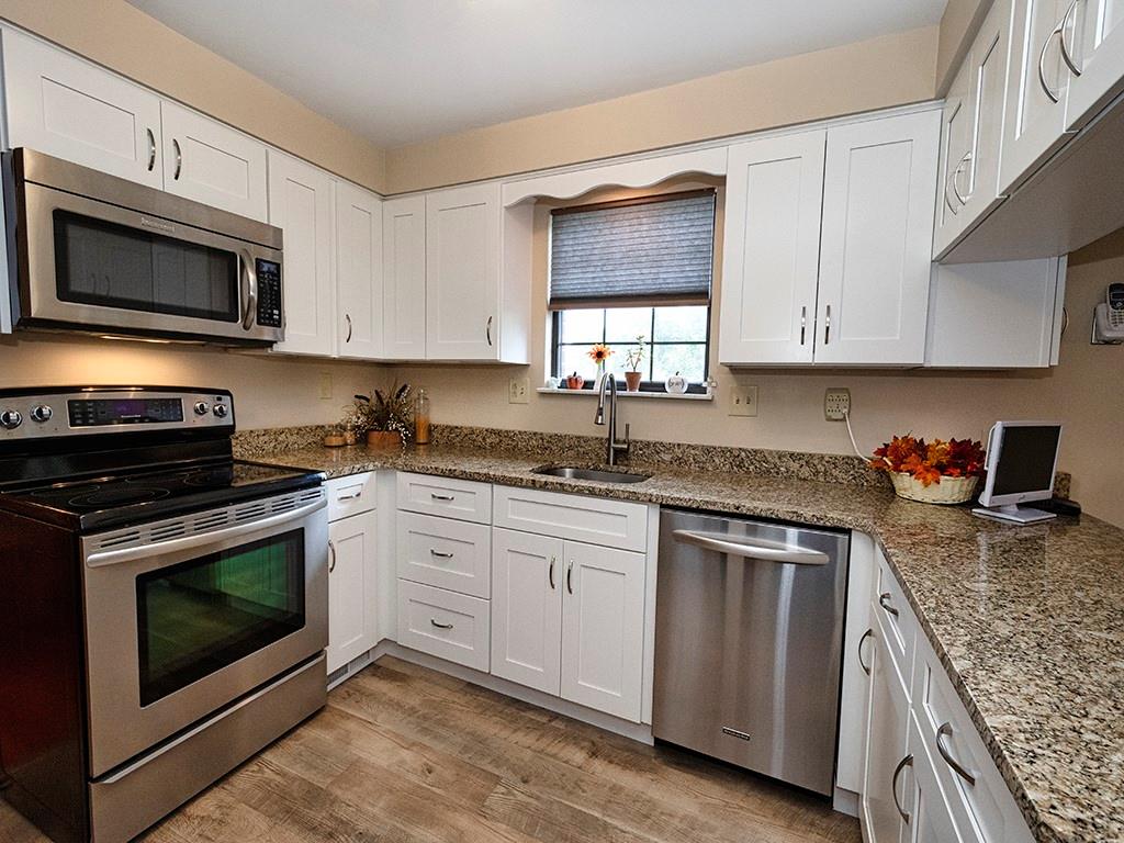 305 McMurray Road Pittsburgh, PA 15241 - Photo 5 of 19 Gallery Image 5