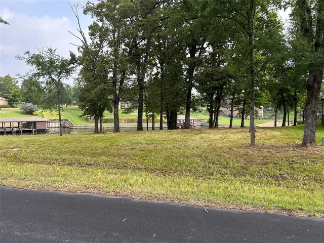 $350,000 | 21253 Jamison Drive, Chandler, TX 75758