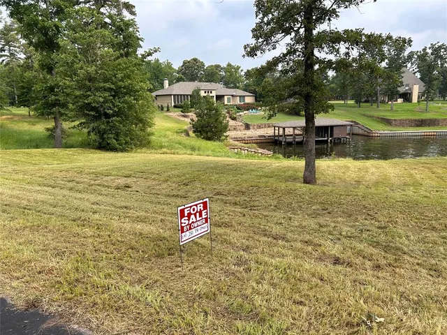 $350,000 | 21253 Jamison Drive, Chandler, TX 75758