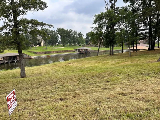 $350,000 | 21253 Jamison Drive, Chandler, TX 75758