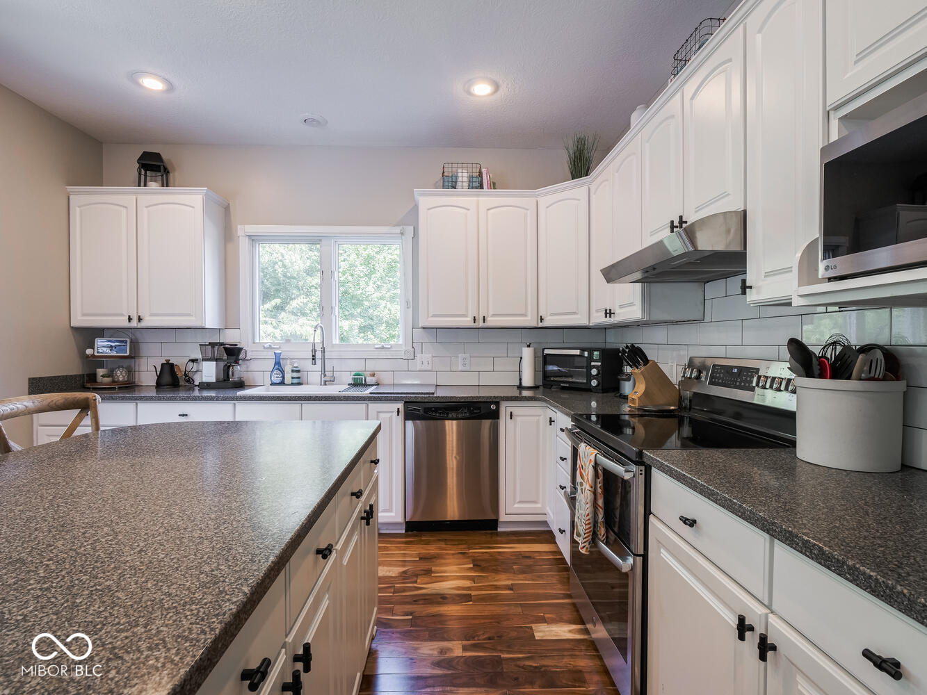 12294 Ridgeside Road Indianapolis, IN 46256 - Photo 21 of 99