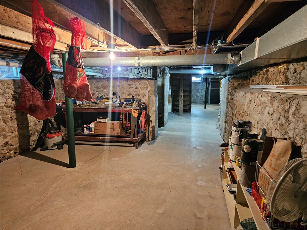 403 Bailey Road Henrietta, NY 14586 - Photo 38 of 45