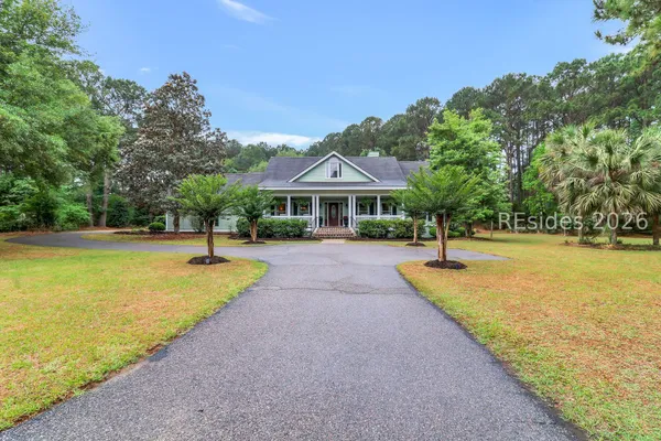 $950,000 | 4 Cross Tide Lane, Bluffton, SC 29910