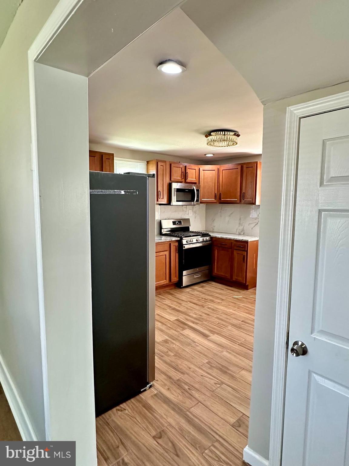 5215 Muth Avenue Baltimore, MD 21207 - Photo 9 of 37