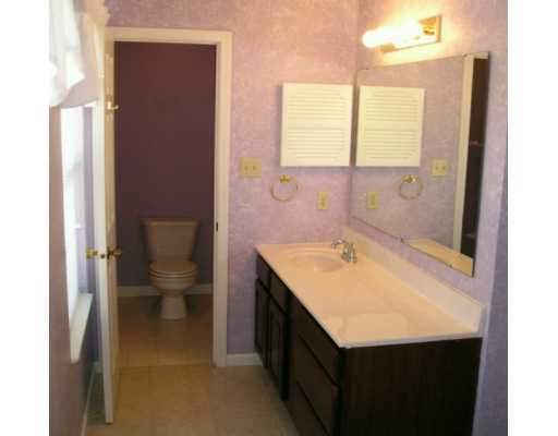 678 Gamble Road Oakdale, PA 15071 - Photo 4 of 8 Gallery Image 4