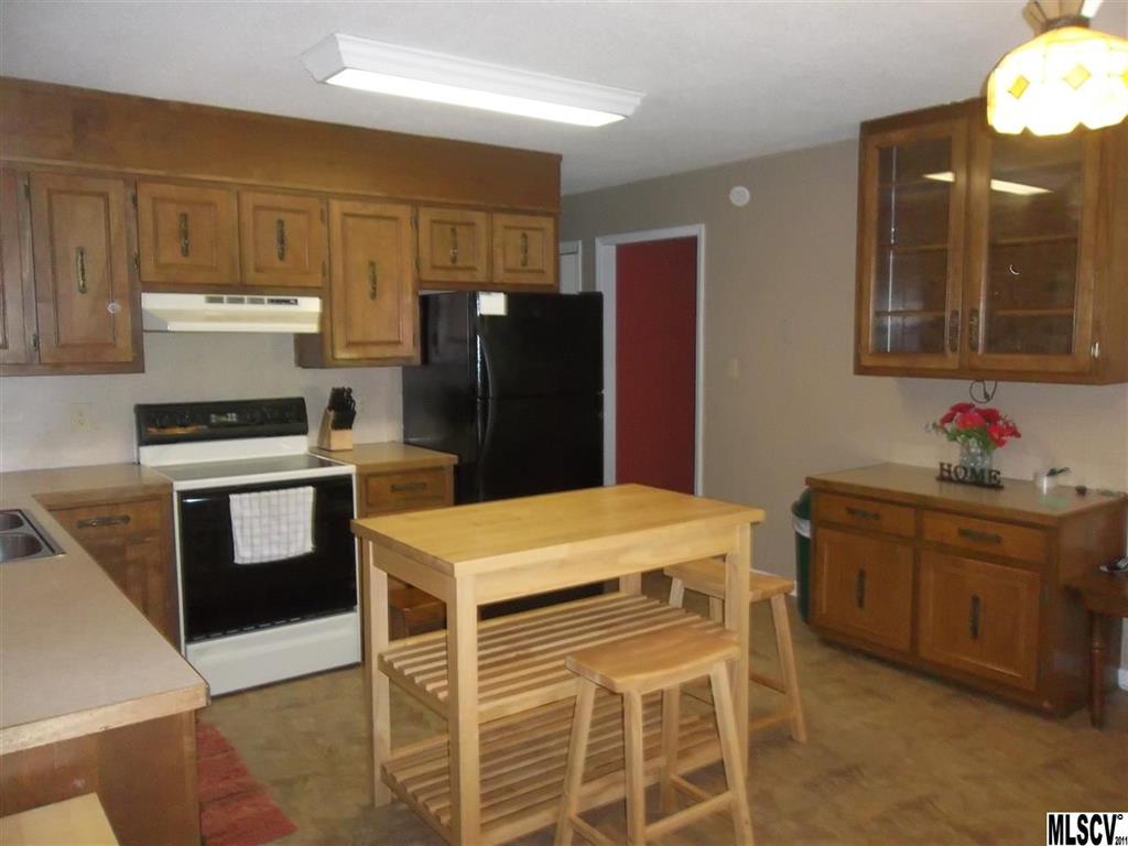 4576 Queens Road Hickory, NC 28602 - Photo 3 of 10 Gallery Image 3