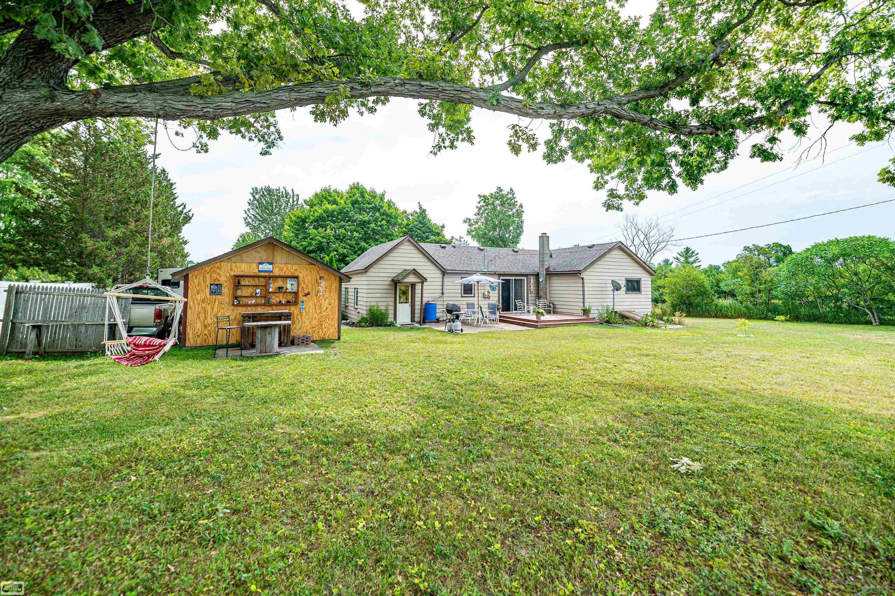 1650 Kennedy Road St. Clair, MI 48079 - Photo 8 of 34 50083909-7.JPG