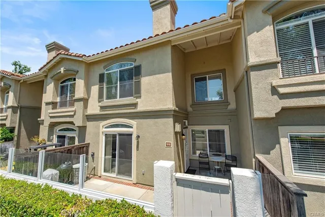 $765,000 | 98 Vía Barcelona, Rancho Santa Margarita, CA 92688