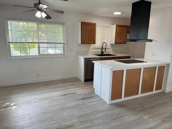 $185,000 | 2216 Peach Avenue, Unit 4, Clovis, CA 93612