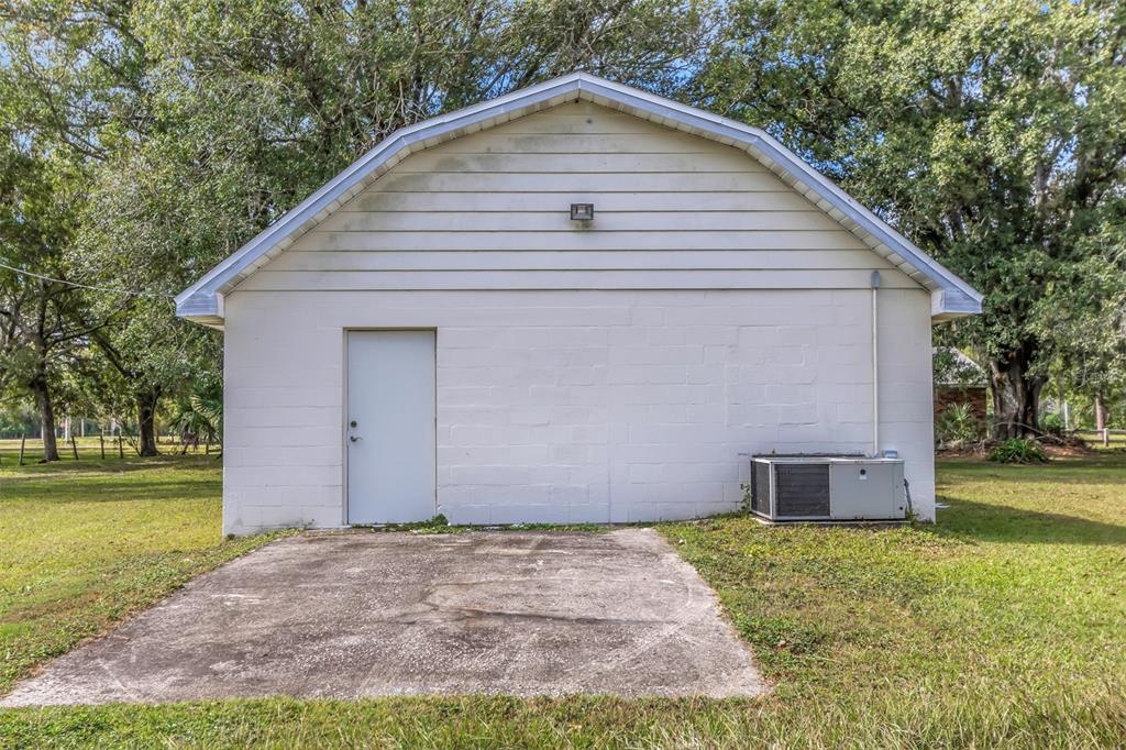 17515 Lakeshore Road Lutz, FL 33558 - Photo 51 of 61
