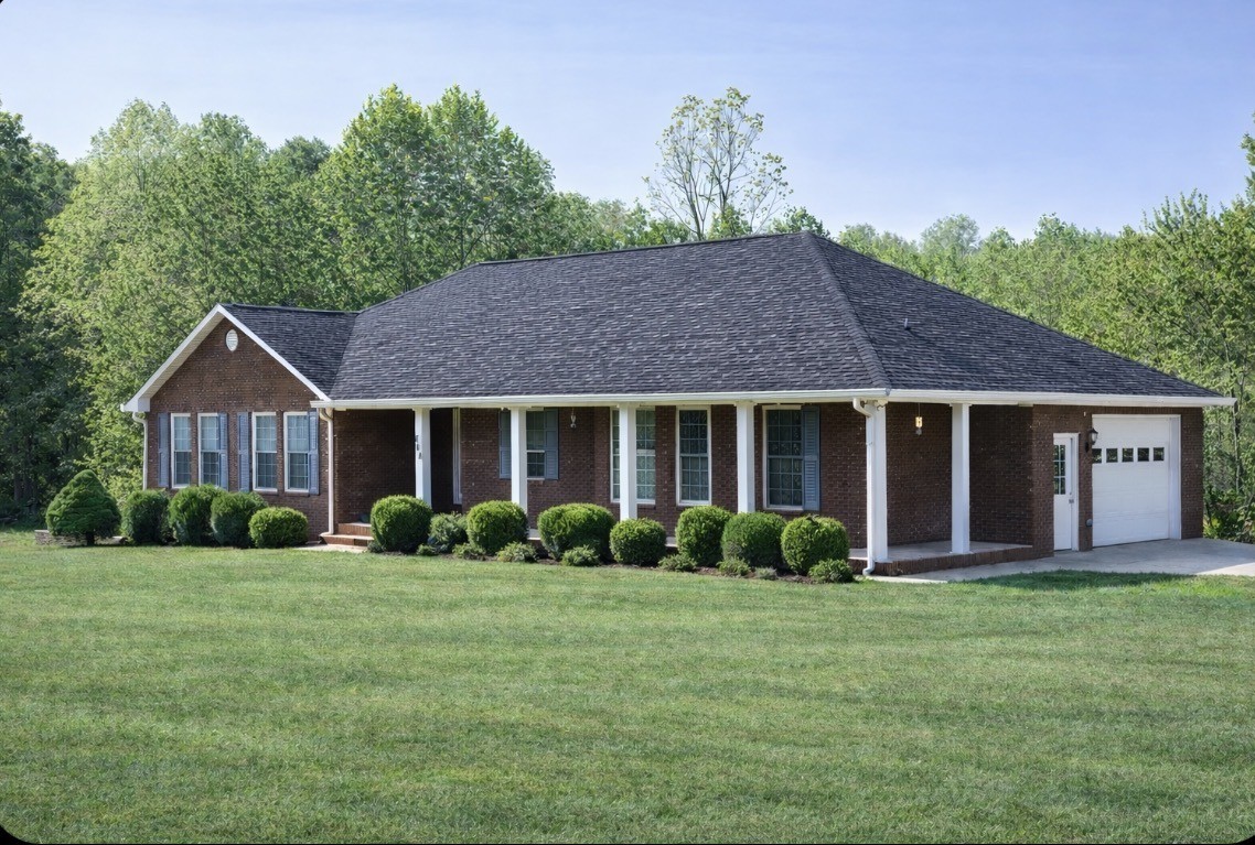 868 Arlington Ridge Road Erin, TN 37061 - Photo 2 of 36