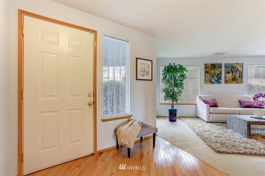 14741 Southeast 185th Place Renton, WA 98058 - Photo 3 of 26 Gallery Image 3