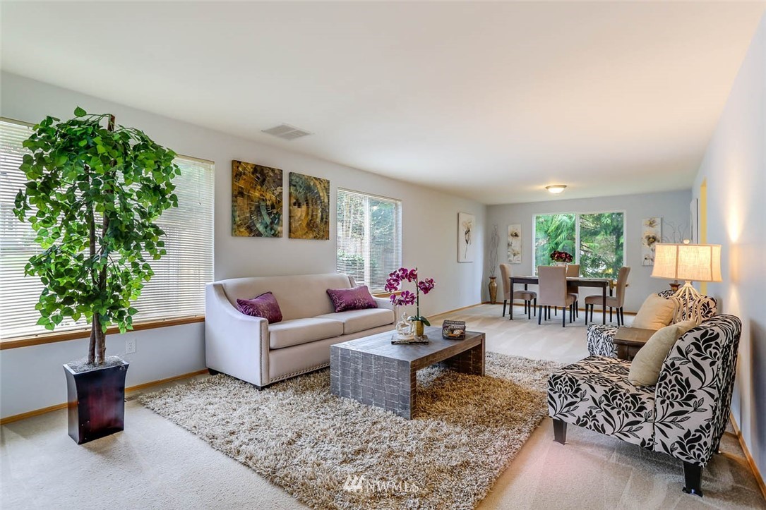 14741 Southeast 185th Place Renton, WA 98058 - Photo 4 of 26 Gallery Image 4