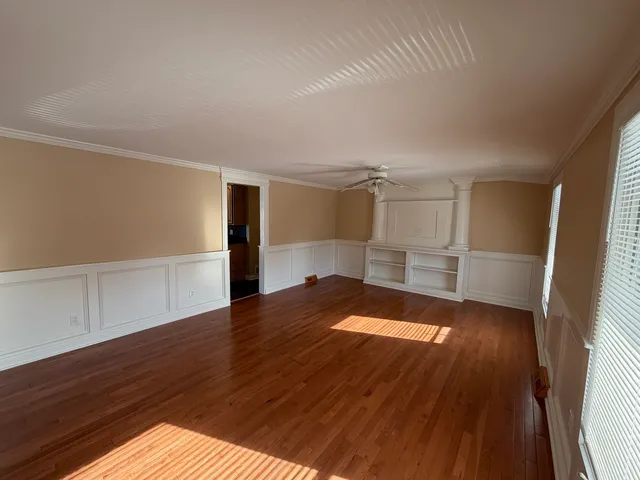 $1,600 | 11614 West Algonquin Road, Unit 2B, Huntley, IL 60142