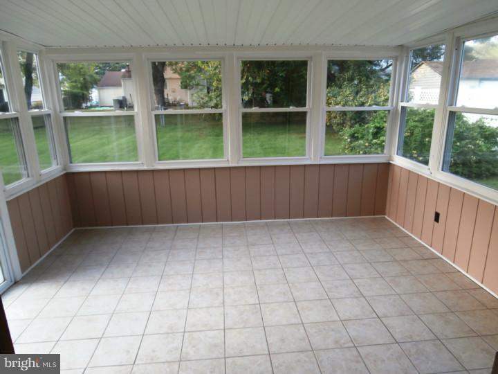 110 Great Oak Road Voorhees, NJ 08043 - Photo 16 of 19 Sun Room