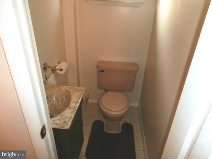 110 Great Oak Road Voorhees, NJ 08043 - Photo 10 of 19 Half Bath
