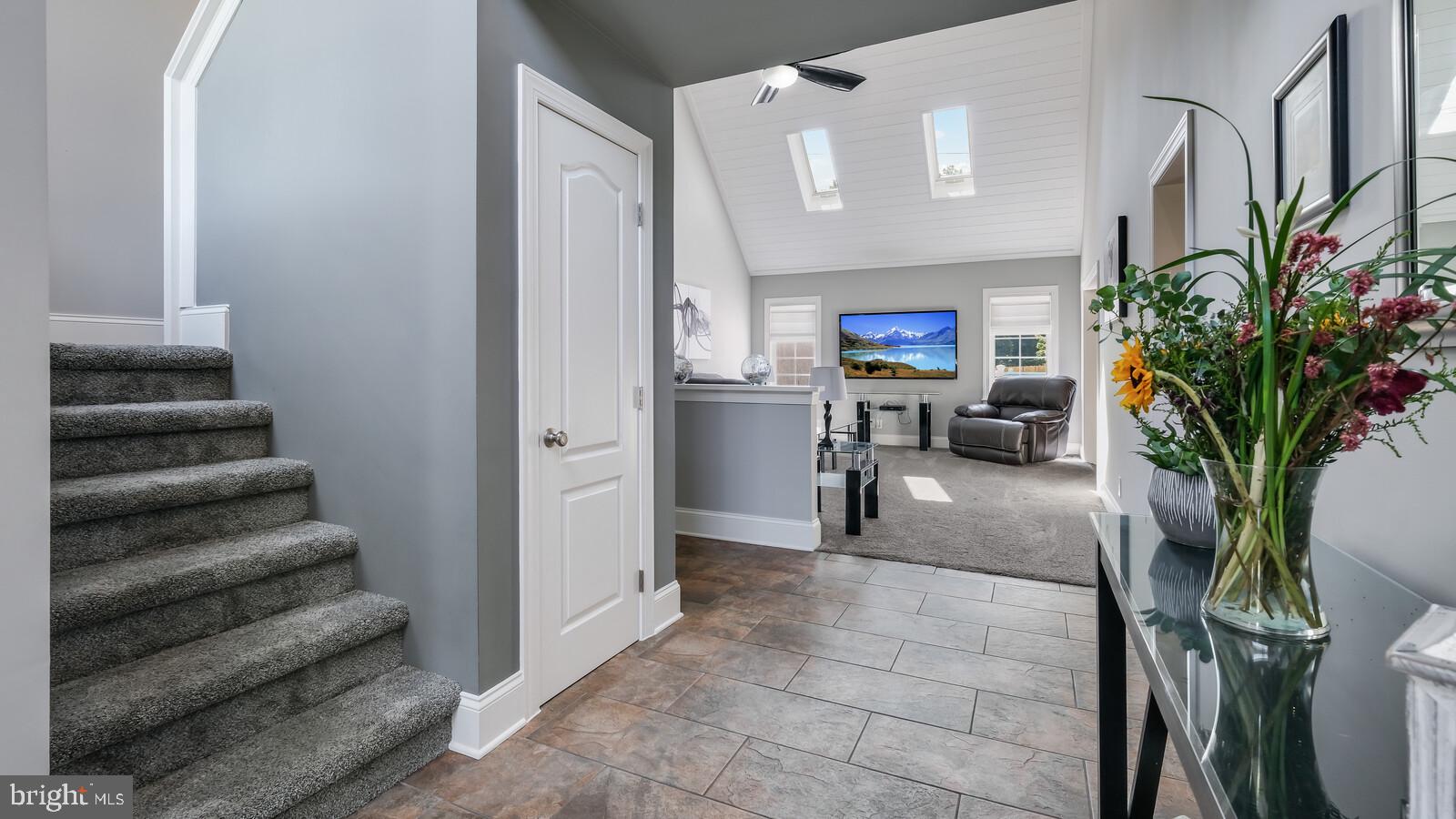 246 South Pennell Road Media, PA 19063 - Photo 11 of 75 Foyer