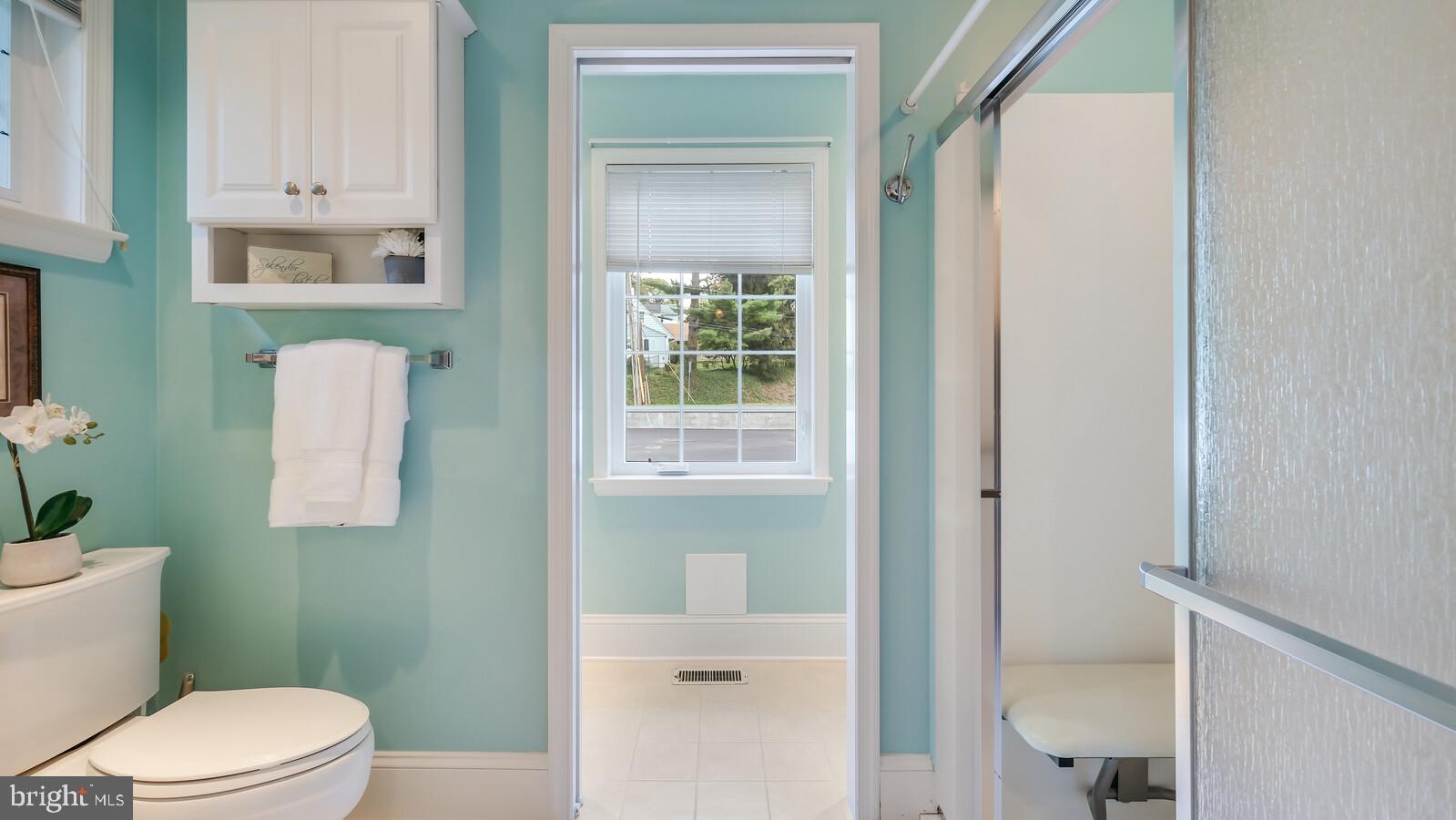 246 South Pennell Road Media, PA 19063 - Photo 39 of 75 Full Bath