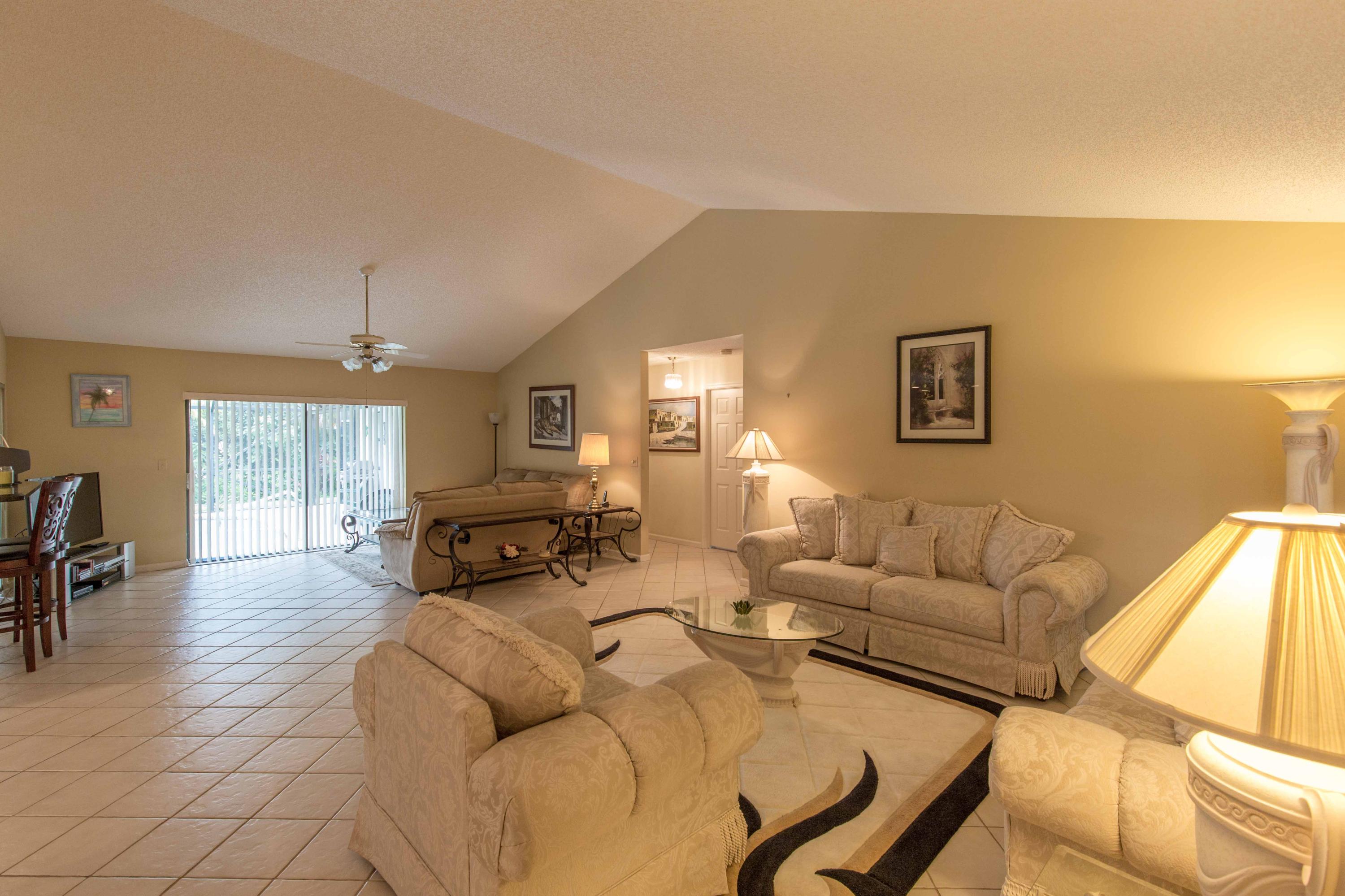 10273 Crosswind Road Boca Raton, FL 33498 - Photo 9 of 20 5