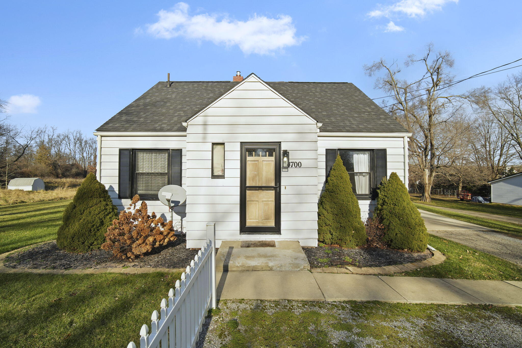 4700 McCain Road Jackson, MI 49201 - Photo 1 of 43 2-web-or-mls-DSC06382