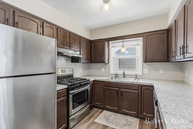 $339,000 | 447 Stonehenge Street Southeast, Grand Rapids, MI 49548