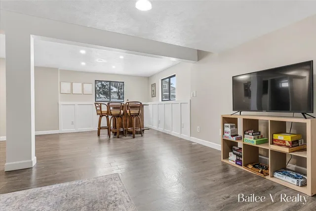 $339,000 | 447 Stonehenge Street Southeast, Grand Rapids, MI 49548