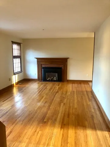 $3,600 | 4 Lois Lane, Unit 4, Lexington, MA 02420