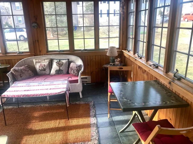 $3,600 | 4 Lois Lane, Unit 4, Lexington, MA 02420