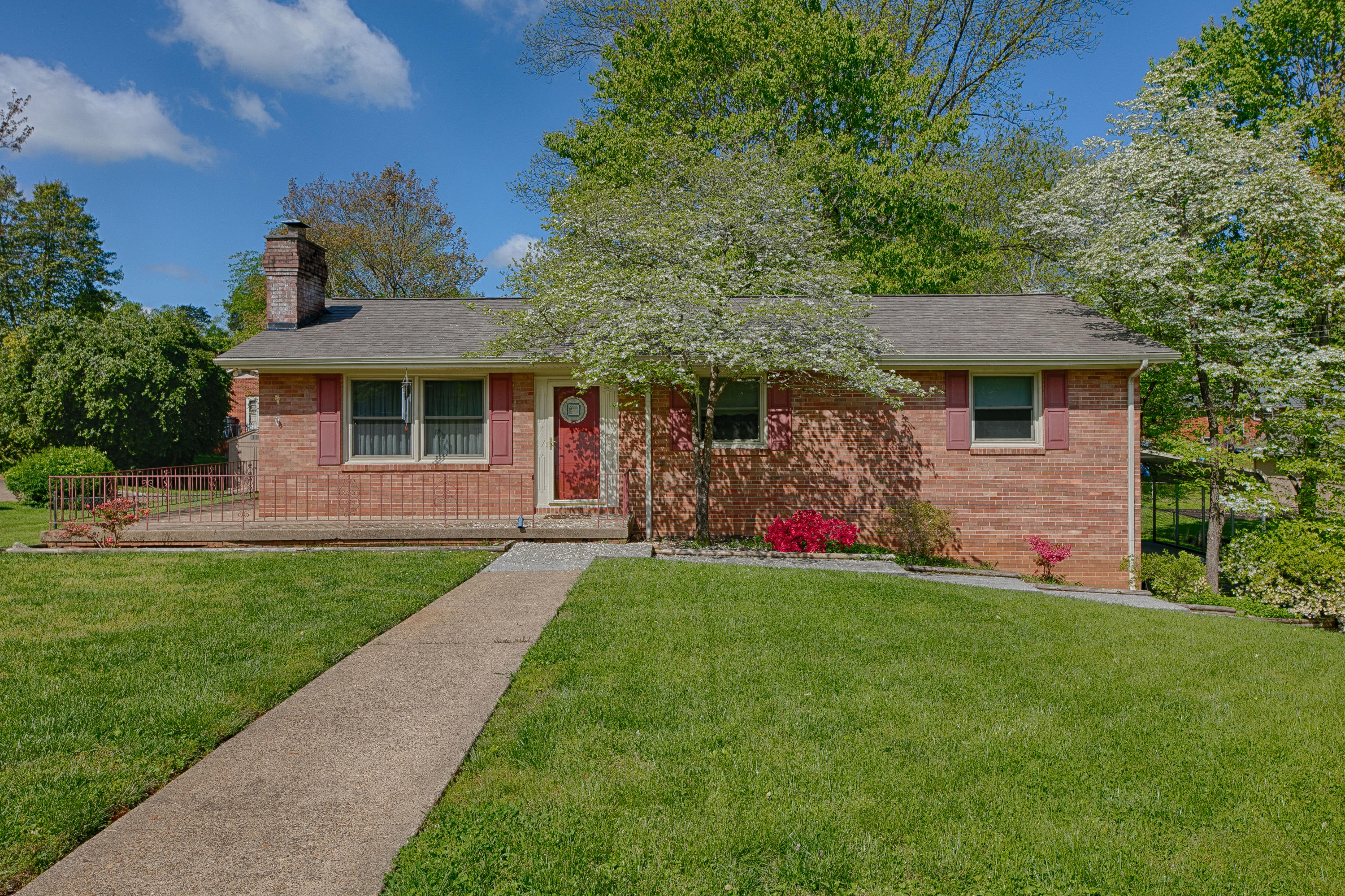 5413 Inwood Road Northwest Knoxville, TN 37921 - Photo 1 of 16 1L9A9175-2_HDR