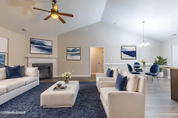 $2,175 | 270 Breakwater Drive, Sneads Ferry, NC 28460