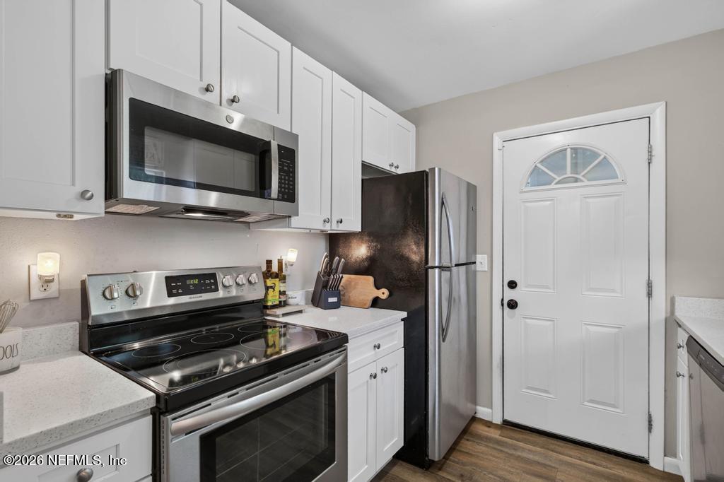 6119 Shetland Road Jacksonville, FL 32277 - Photo 10 of 27 6119 Shetland Rd-23