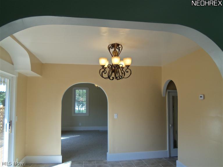 3911 Dunton Road Lorain, OH 44055 - Photo 3 of 24 Gallery Image 3