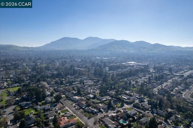 $885,000 | 5169 Concord Boulevard, Concord, CA 94521