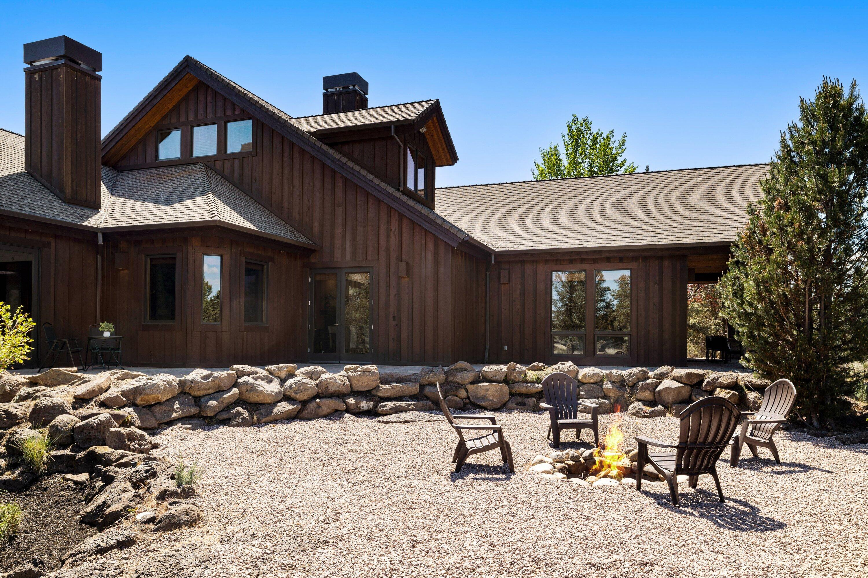 64155 Hunnell Road Bend, OR 97703 - Photo 45 of 96 Ideal for outdoor entertaining.