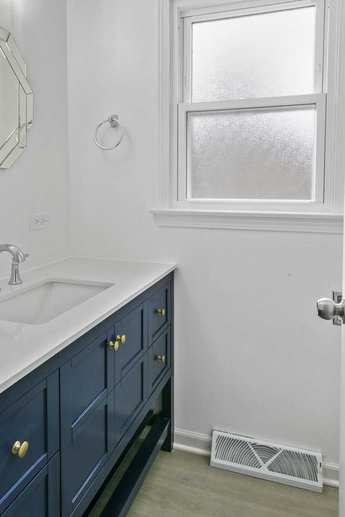 2849 Willow Road Homewood, IL 60430 - Photo 9 of 26