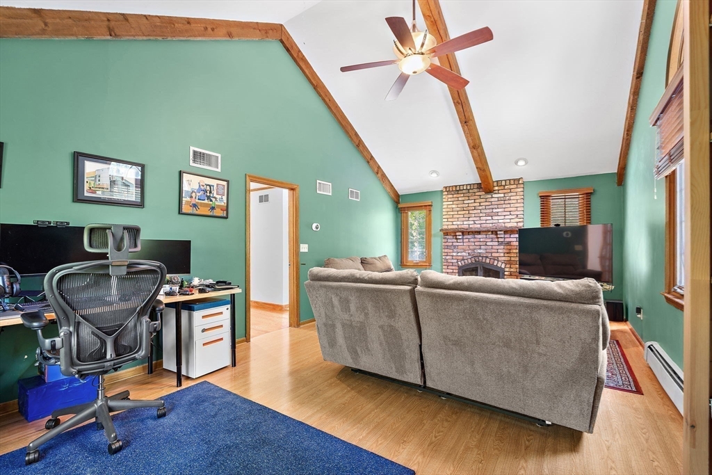 4 Dix Road Franklin, MA 02038 - Photo 15 of 39