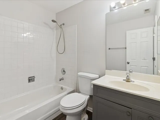 $3,300 | 14228 South Napa Circle, Plainfield, IL 60544