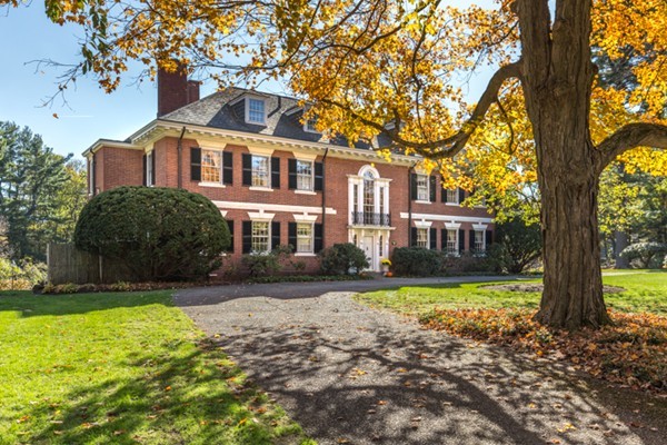 10 Glenridge Road Dedham, MA 02026 - Photo 2 of 30