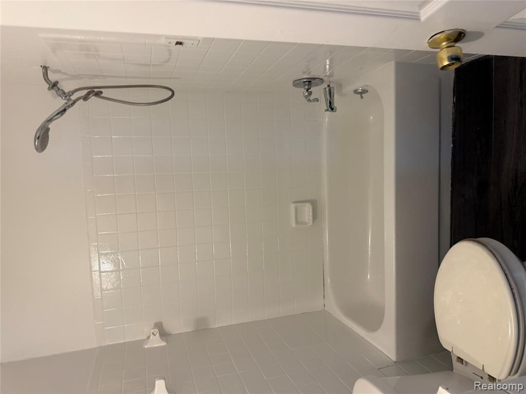 19934 Manor Detroit, MI 48221 - Photo 16 of 21