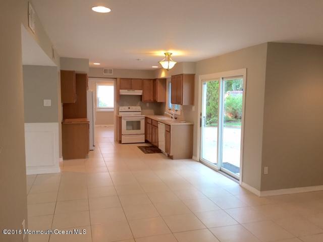 4 Concord Road Marlboro, NJ 07746 - Photo 8 of 9 pic7