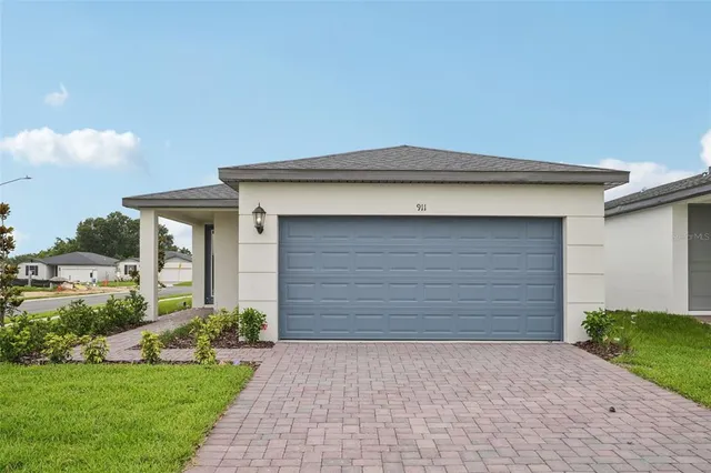 $299,329 | 911 Donahue Pass Lake, Haines City, FL 33844