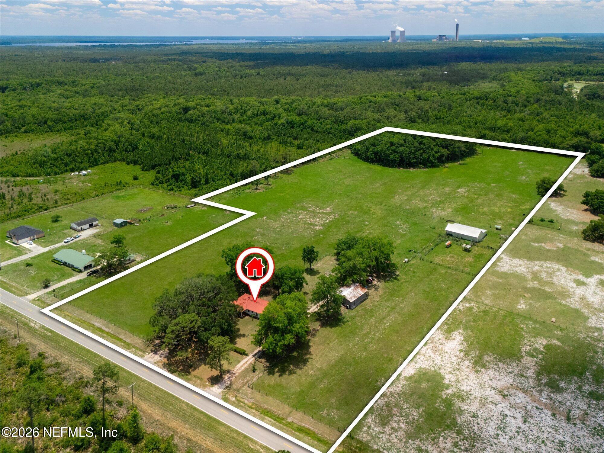 786 West River Road Palatka, FL 32177 - Photo 40 of 53 a view of a tennis court