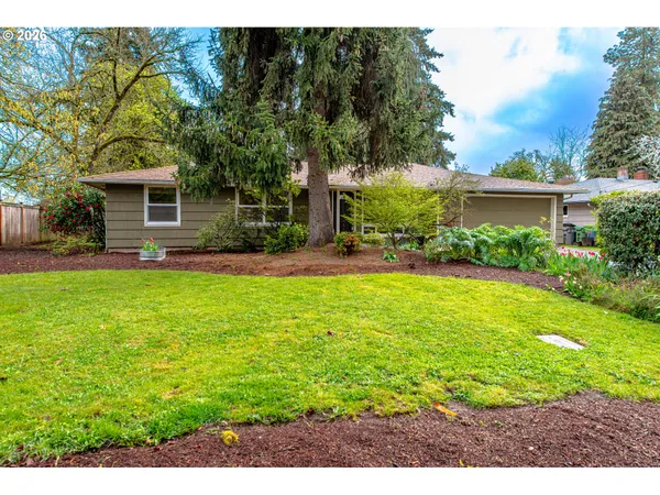 $499,000 | 996 Sherwood Place, Eugene, OR 97401
