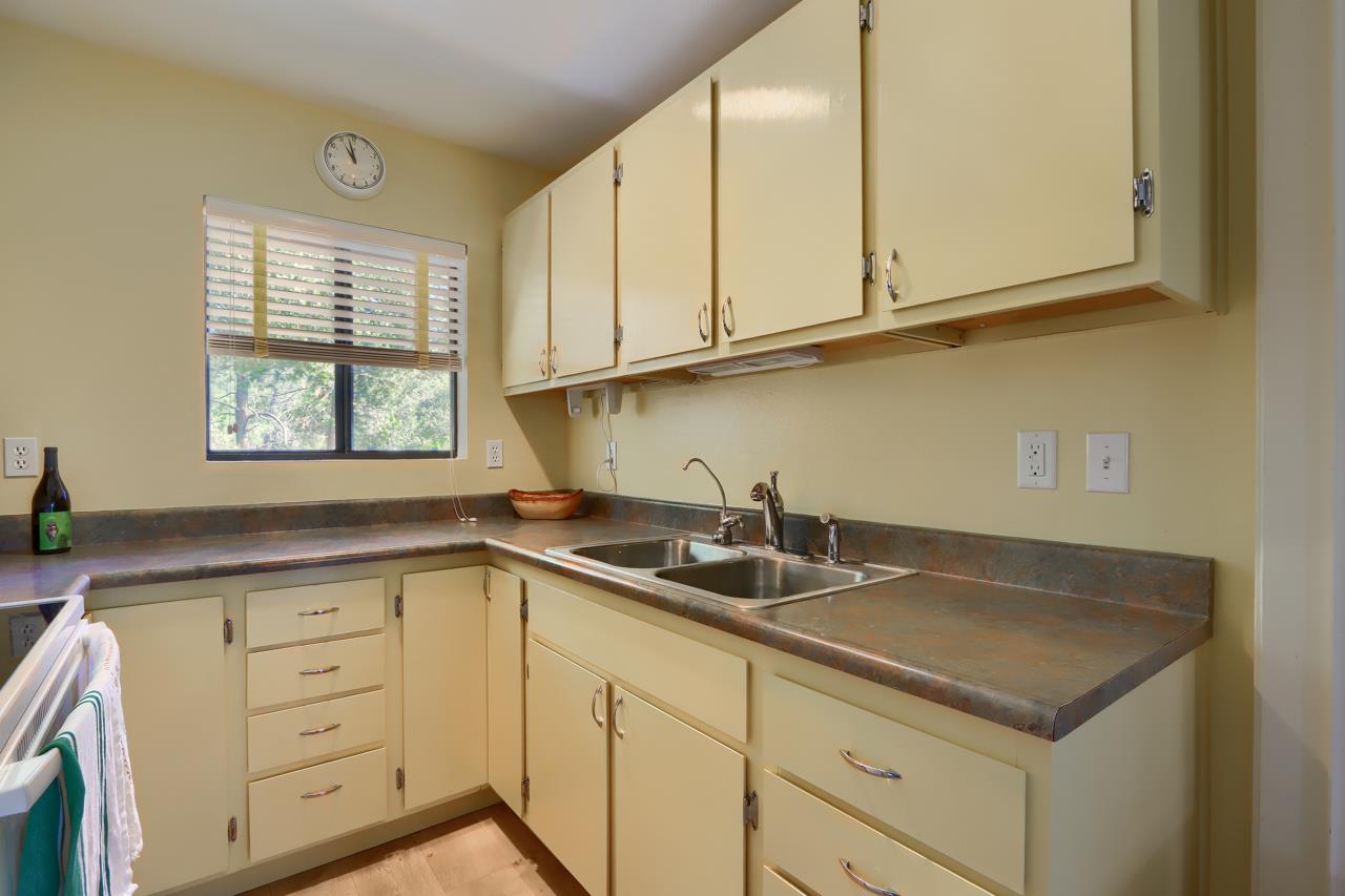 43016 Sunshine Mountain Road Oakhurst, CA 93644 - Photo 30 of 85
